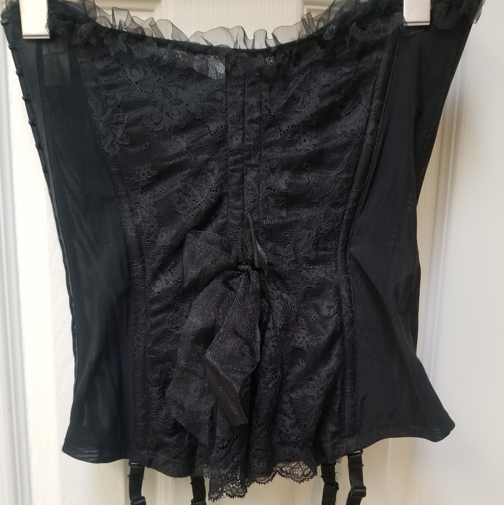 Bustier - Picture 2 of 2